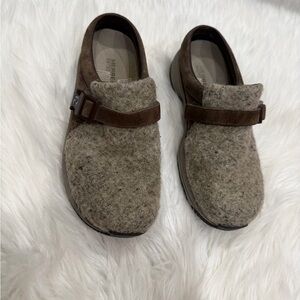 Merrell Encore Groove Wool Brown Clogs Mules size 8.5 Gorpcore Utility Outdoor